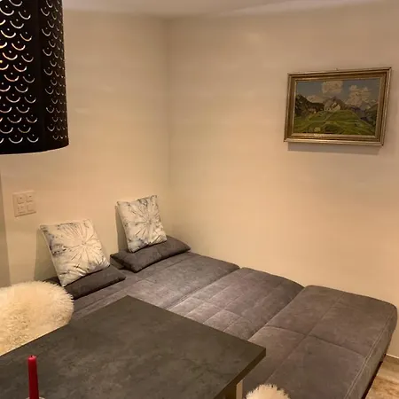 Zum Schafstall 公寓 *